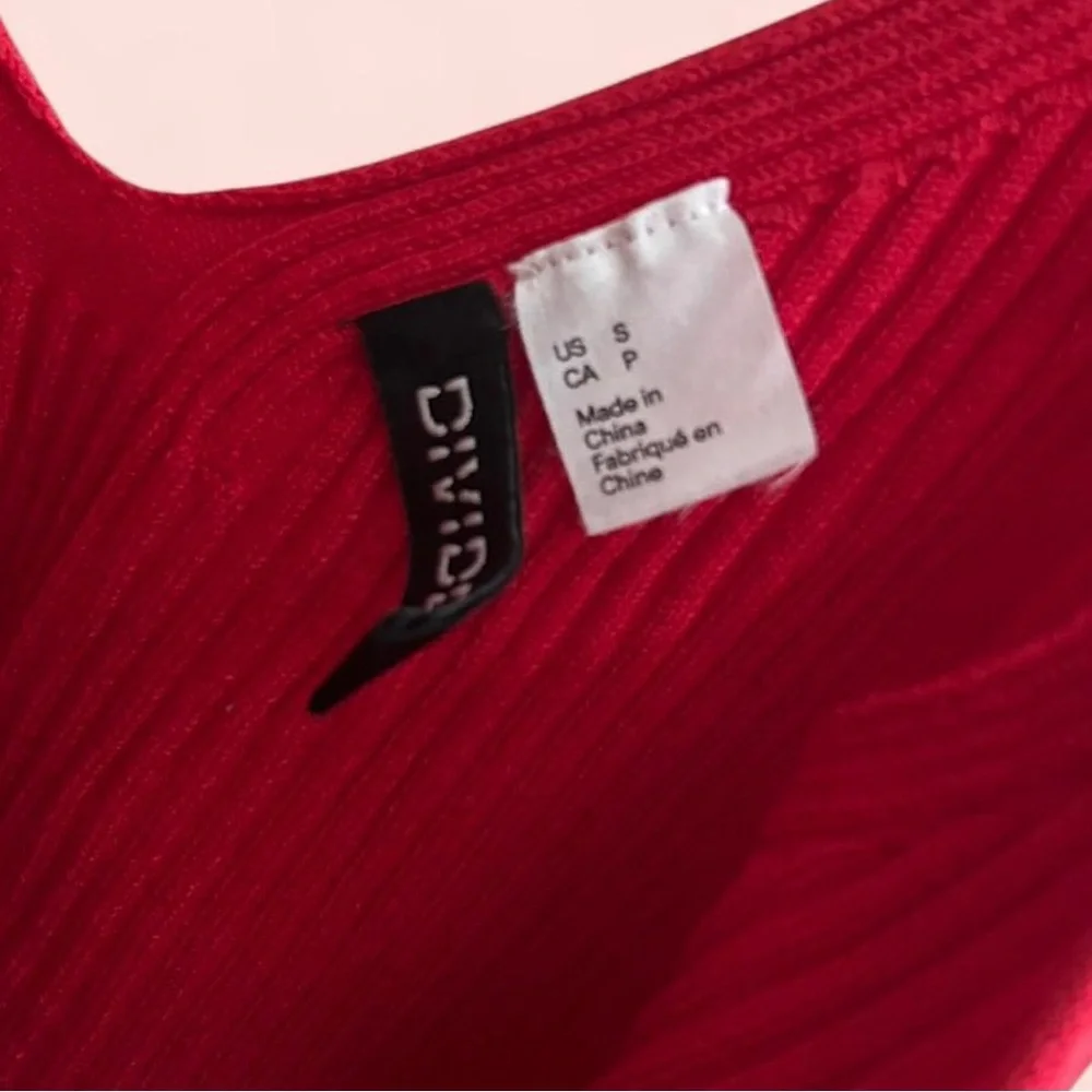 H&M Red Ribbed Soft Tank - Picture 4 of 4